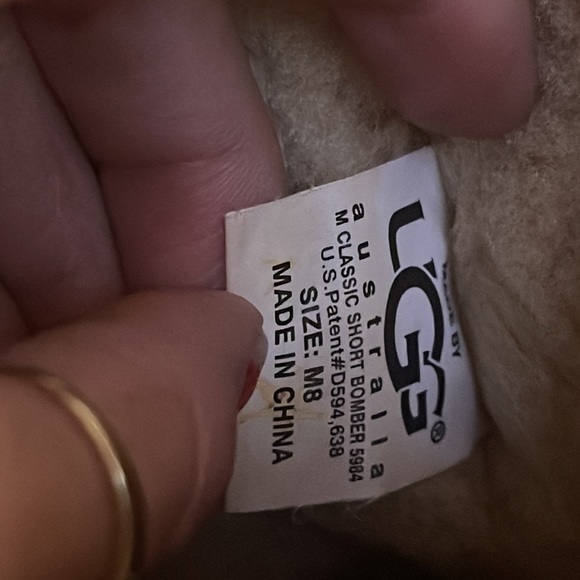Used ugh boots size 8 - Picture 4 of 4